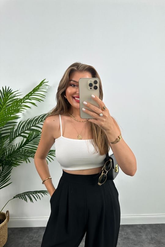 Siyah