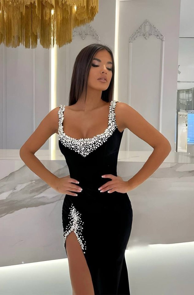  Siyah