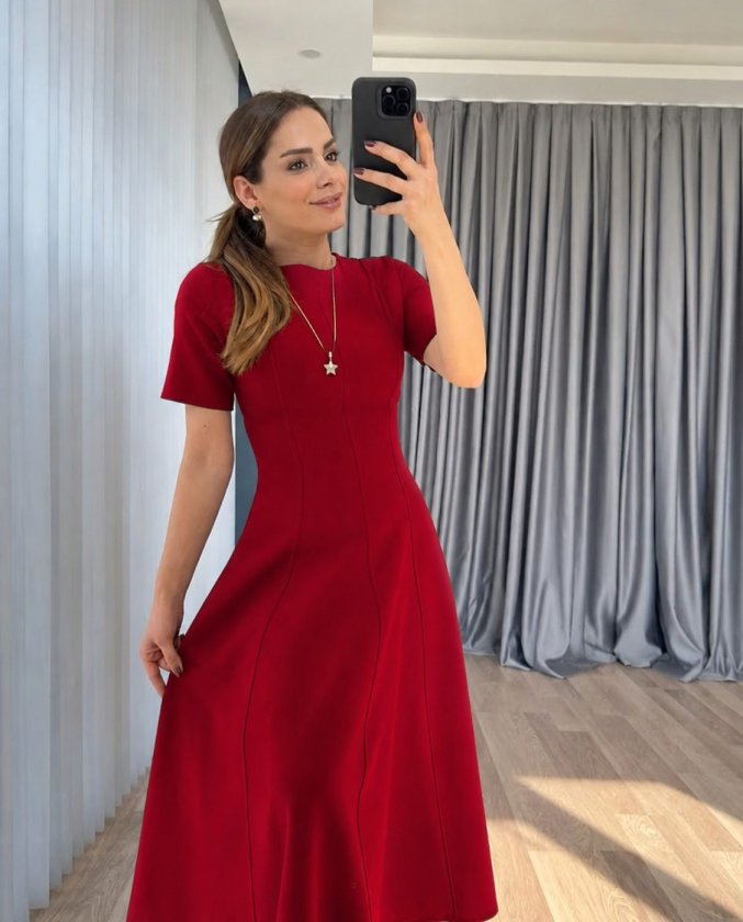 Kırmızı