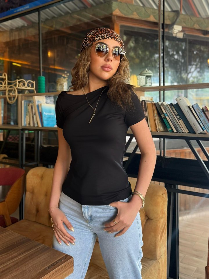 Siyah