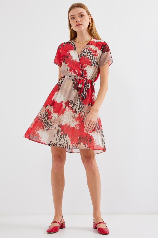 Kırmızı