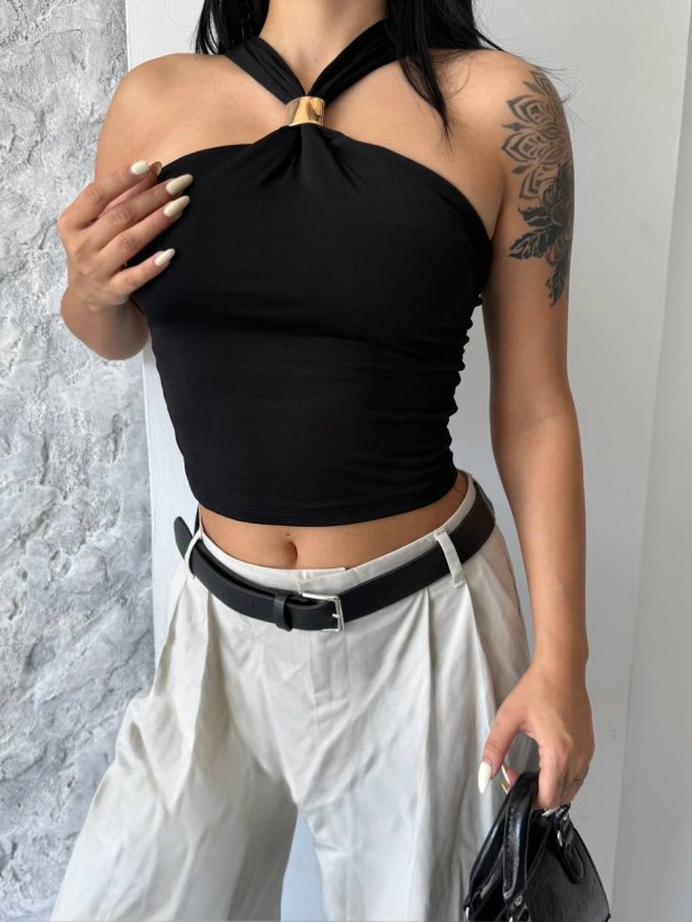  Siyah