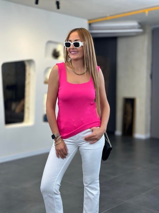  Pembe