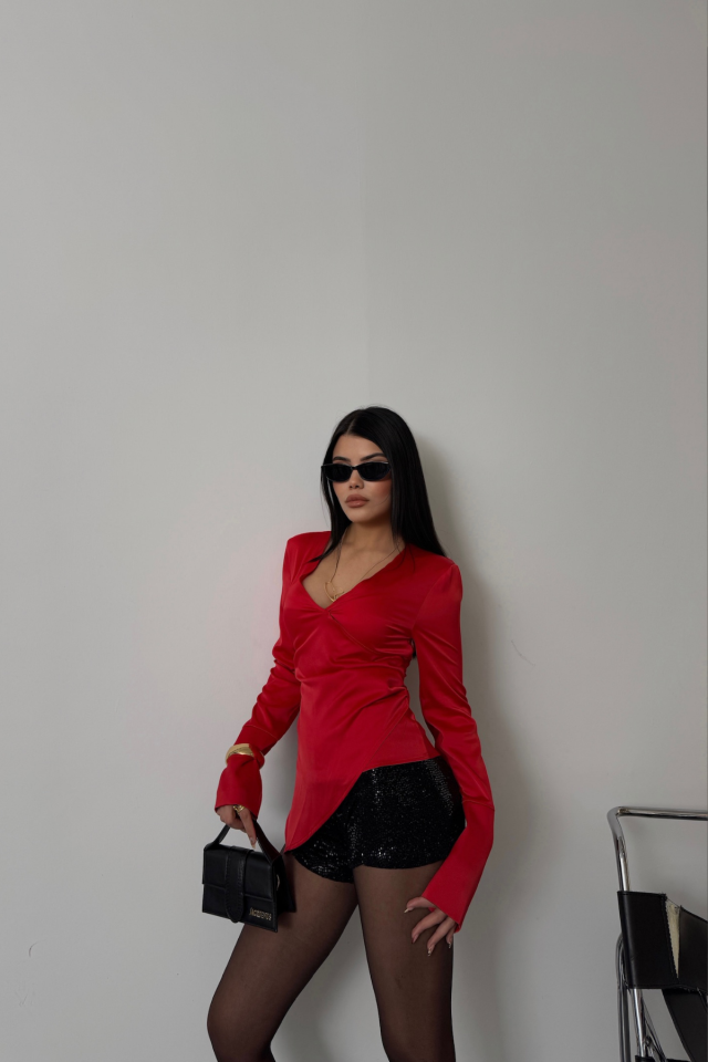 Kırmızı